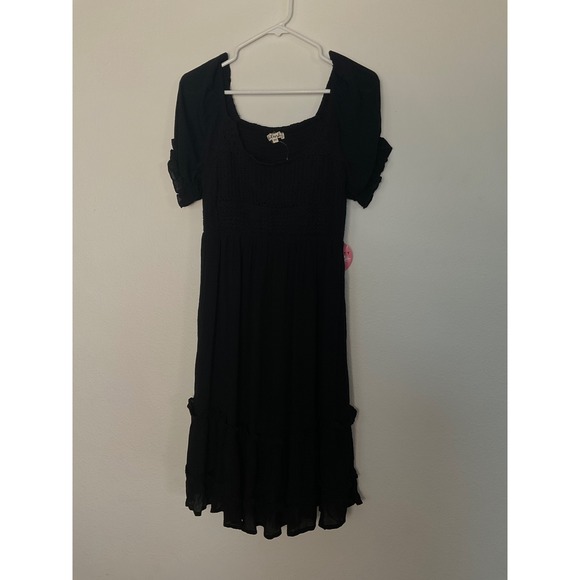 Hint of Blush Other - Blush Maternity Dress Medium Black Ruffle Hem Short Sleeve Smocked